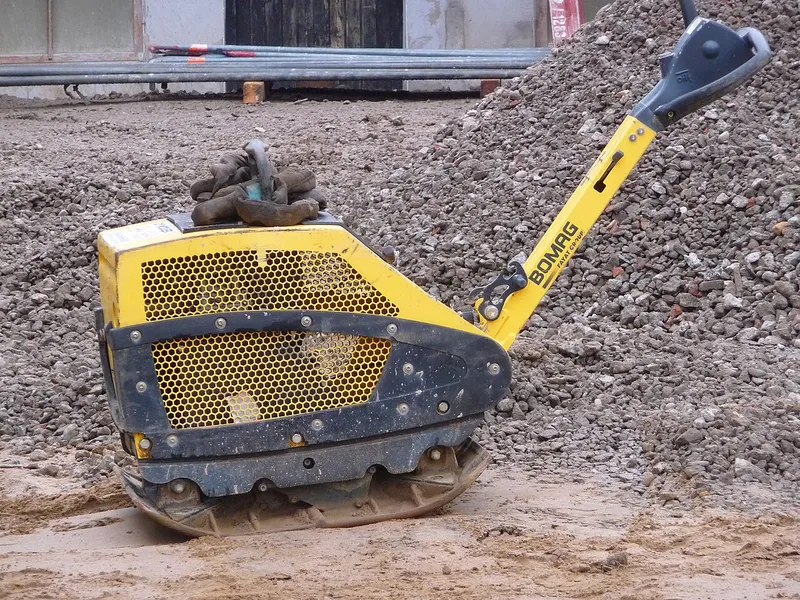 BOMAG BP 25/50 — Malá mechanizace