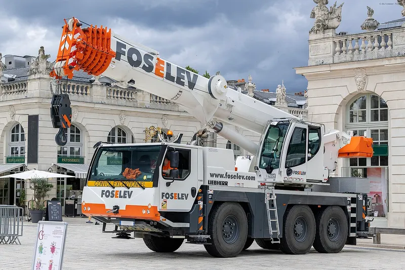 Liebherr LTM 1050-3.1 — Jeřáby