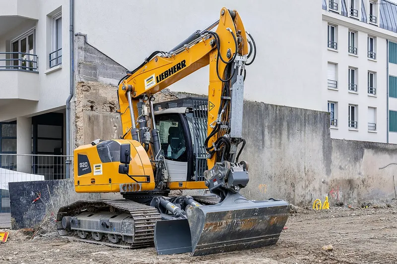 Liebherr R 920 — Bagry a rýpadla