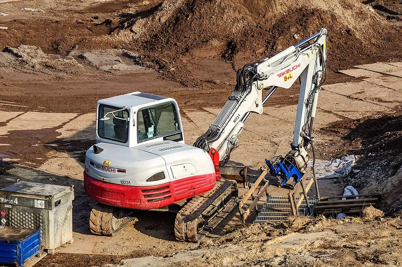 Takeuchi TB290 — Bagry a rýpadla